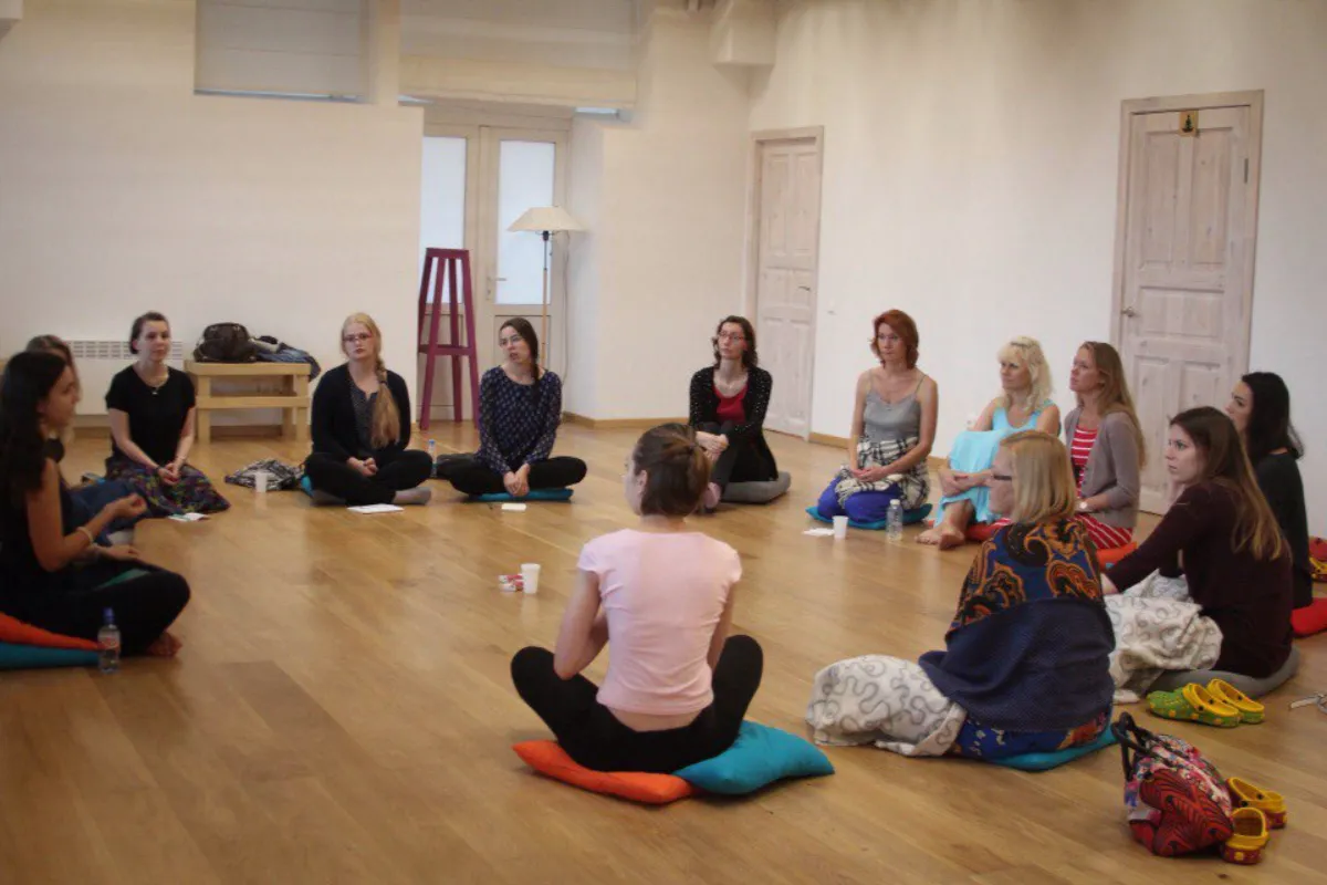 Группа на мастер-классе по вокальной йоге